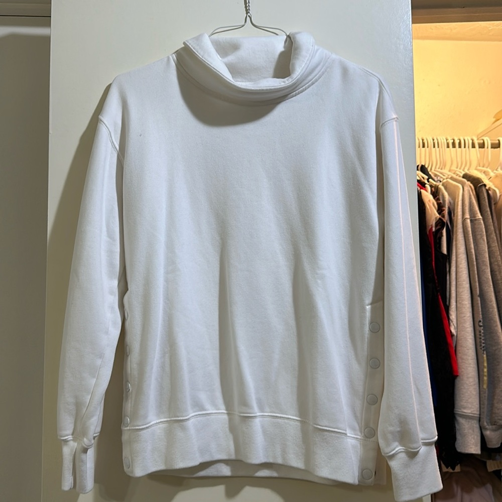 Abercrombie & Fitch sweater